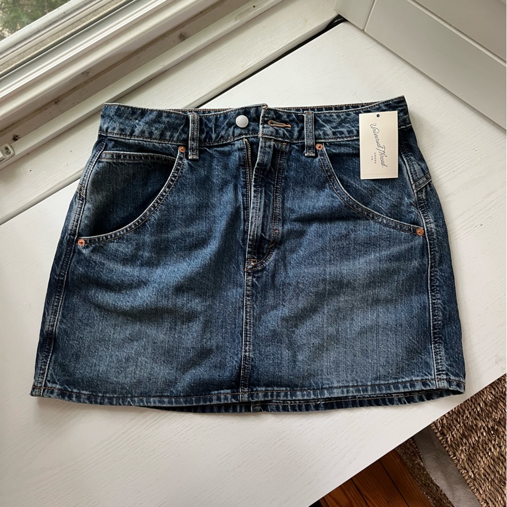 Universal Thread Women’s Blue Denim Skirt – Size 8